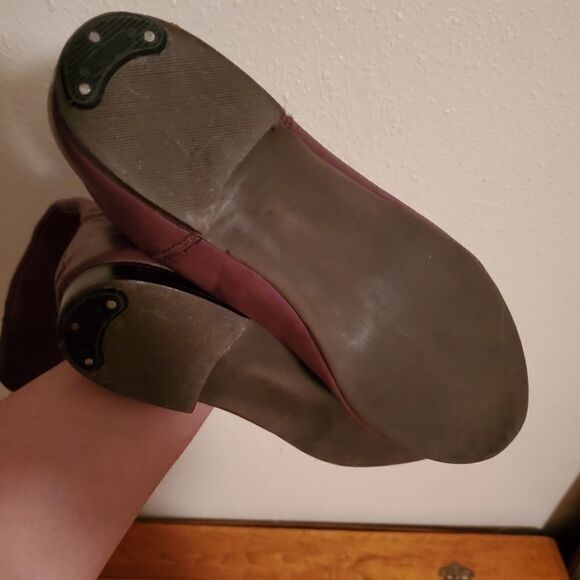 Knee high brown leather boots. - Picture 7 of 7